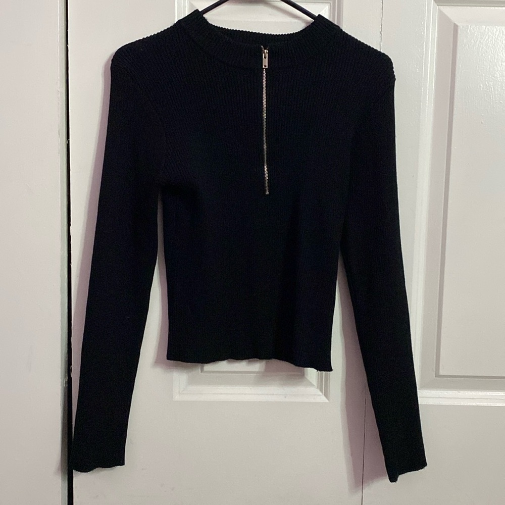 Long black sleeve top